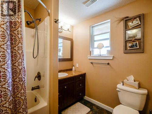 798 Ruttan Road, Quesnel, BC - Indoor Photo Showing Bathroom