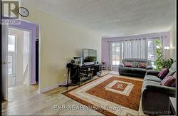 51 SANTAMONICA BOULEVARD S Toronto, ON M1L 4H3