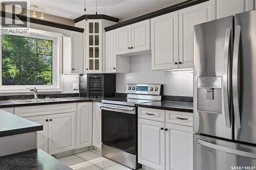 109 1St Avenue E, Vanscoy, SK - Indoor Photo Showing Kitchen