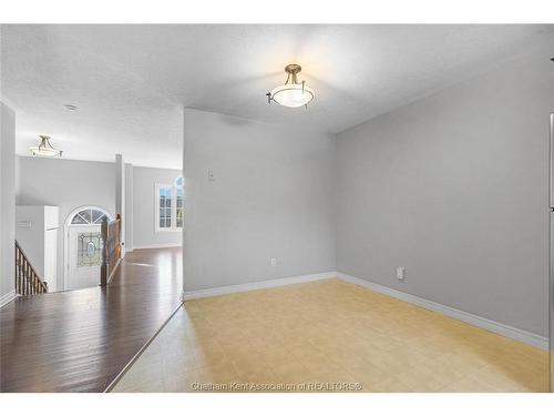 219 Greenfield Lane, Chatham, ON 