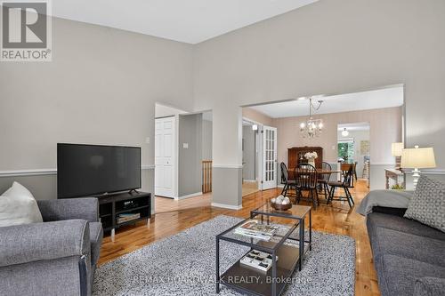 182 Dewar Side Road, Beckwith, ON - Indoor Photo Showing Living Room