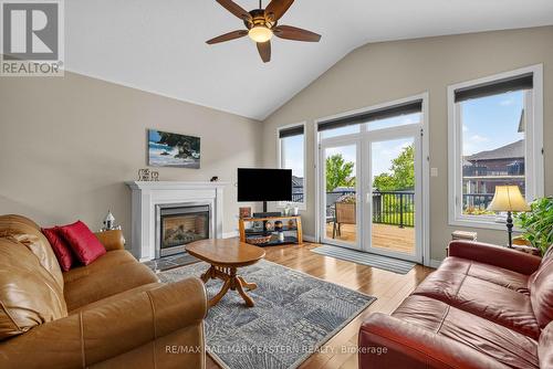 Family room - 2552 Denure Drive, Peterborough (Monaghan Ward 2), ON - Indoor Photo Showing Living Room With Fireplace