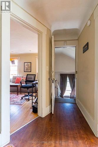 121 Eastbourne Avenue, Hamilton, ON - Indoor Photo Showing Other Room
