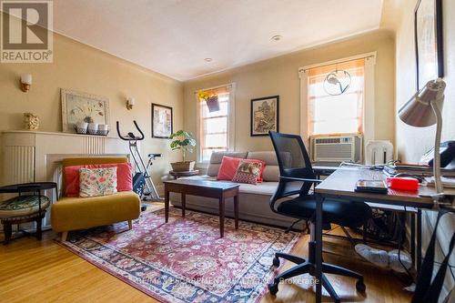 121 Eastbourne Avenue, Hamilton, ON - Indoor
