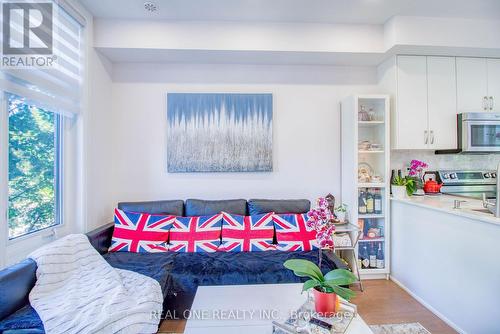 63 - 27 Eldora Avenue, Toronto, ON - Indoor Photo Showing Bedroom