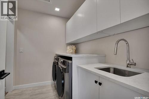 411 Dagnone Terrace, Saskatoon, SK - Indoor Photo Showing Laundry Room