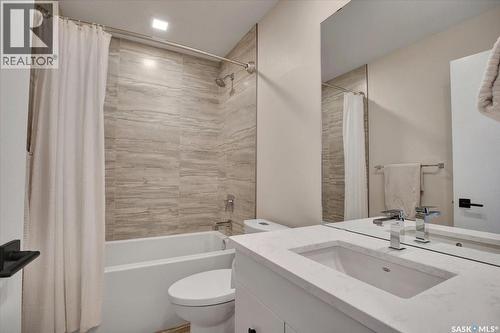 411 Dagnone Terrace, Saskatoon, SK - Indoor Photo Showing Bathroom