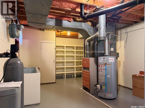 404 7Th Street E, Wynyard, SK - Indoor Photo Showing Basement