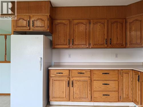 404 7Th Street E, Wynyard, SK - Indoor Photo Showing Kitchen