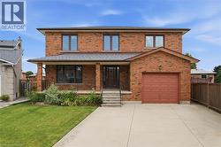 18 MARCEL Place  Hamilton, ON L9B 1W3
