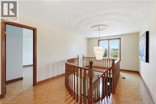 18 Marcel Place, Hamilton, ON - Indoor Photo Showing Dining Room