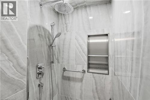18 Marcel Place, Hamilton, ON - Indoor Photo Showing Bathroom