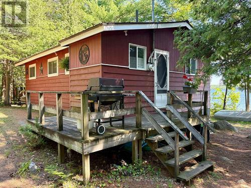 3 ROBINSON ROAD  Magnetawan (Ahmic Harbour), ON P0A 1P0
