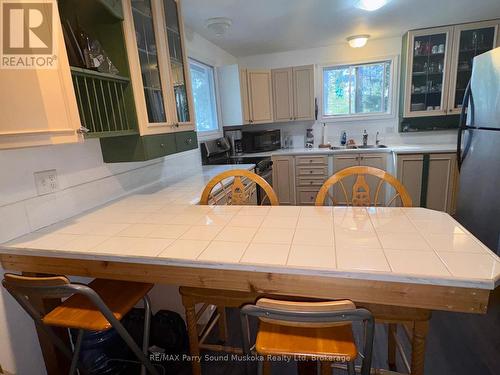 3 Robinson Road, Magnetawan (Ahmic Harbour), ON - Indoor