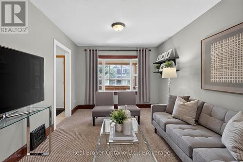 2 Herlan Avenue, Kitchener, ON - Indoor Photo Showing Living Room