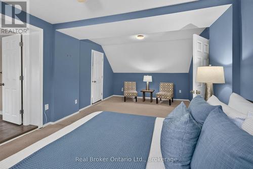 2 Herlan Avenue, Kitchener, ON - Indoor Photo Showing Other Room
