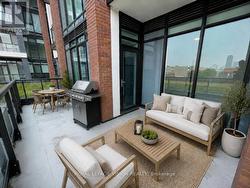 244 - 858 DUPONT STREET Toronto, ON M6G 0C1