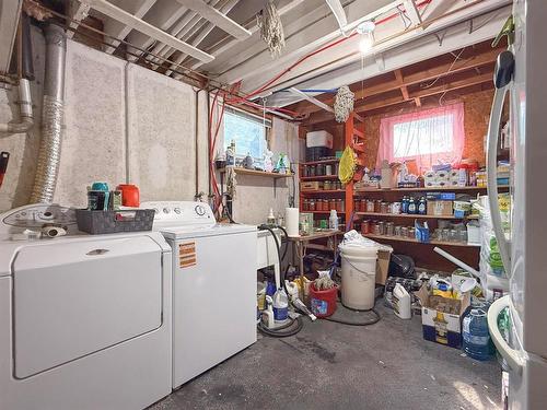 256 1St Avenue W, Souris, MB - Indoor Photo Showing Laundry Room