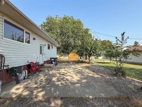 256 1St Avenue W, Souris, MB - Outdoor