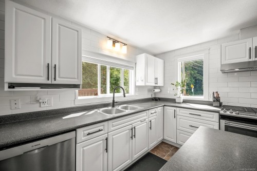 3220 Sutton Rd, Cumberland, BC 