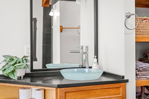 3220 Sutton Rd, Cumberland, BC 