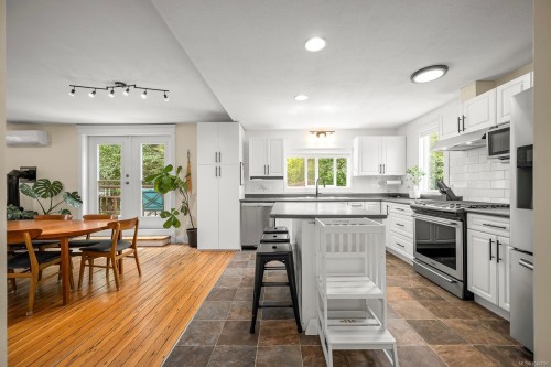 3220 Sutton Rd, Cumberland, BC 