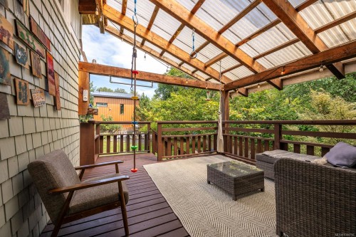 3220 Sutton Rd, Cumberland, BC 