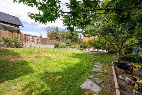 3220 Sutton Rd, Cumberland, BC 