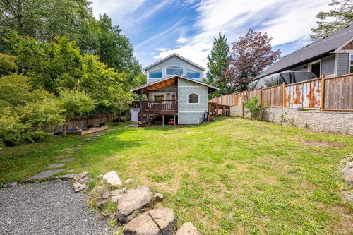 3220 Sutton Rd, Cumberland, BC 
