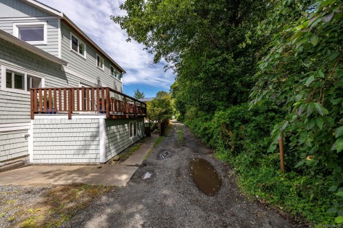 3220 Sutton Rd, Cumberland, BC 