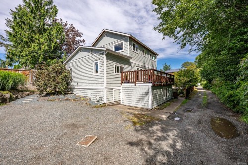 3220 Sutton Rd, Cumberland, BC 