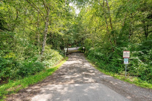 3220 Sutton Rd, Cumberland, BC 