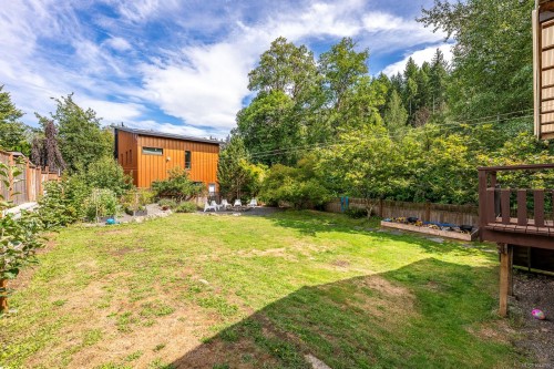 3220 Sutton Rd, Cumberland, BC 