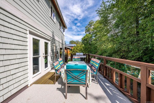3220 Sutton Rd, Cumberland, BC 