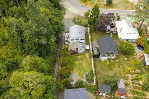 3220 Sutton Rd, Cumberland, BC 