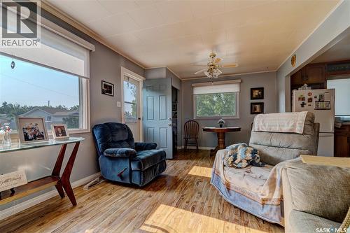 180 Osler Street, Regina, SK - Indoor Photo Showing Living Room