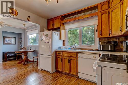 180 Osler Street, Regina, SK - Indoor Photo Showing Kitchen