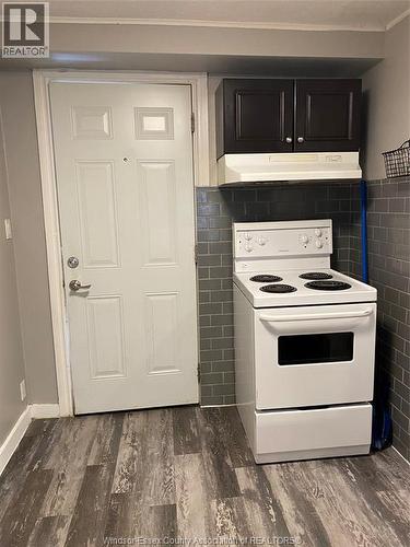 1115 Marion, Windsor, ON - Indoor Photo Showing Kitchen