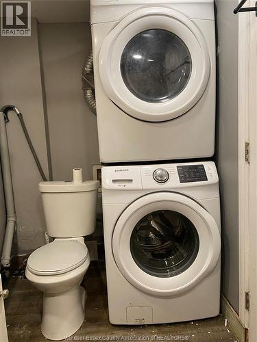 1115 Marion, Windsor, ON - Indoor Photo Showing Laundry Room