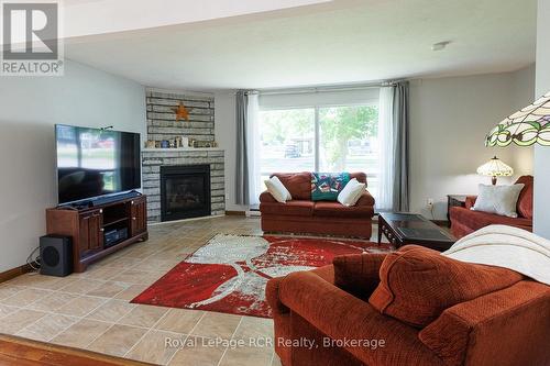 223 Division Street, South Bruce Peninsula, ON - Indoor Photo Showing Living Room With Fireplace
