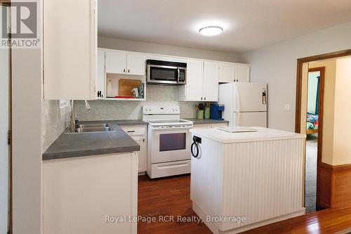 223 Division Street, South Bruce Peninsula, ON - Indoor Photo Showing Kitchen With Double Sink