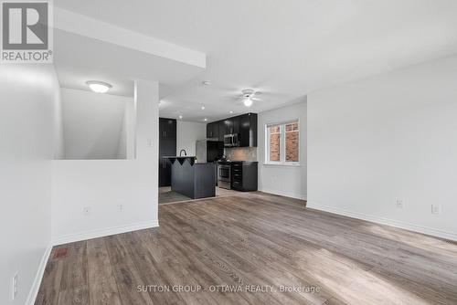 Family Room / Dining Room / Kitchen - 2563 Longfields Drive, Ottawa, ON - Indoor