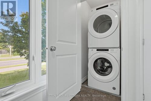 Laundry - Main Floor - 2563 Longfields Drive, Ottawa, ON - Indoor Photo Showing Laundry Room