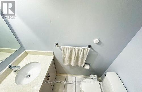 8 Lansbury Drive, Toronto, ON - Indoor Photo Showing Bathroom
