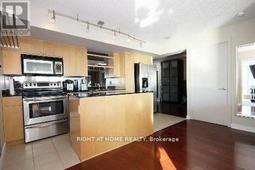3205 - 361 Front Street W, Toronto, ON - Indoor Photo Showing Kitchen