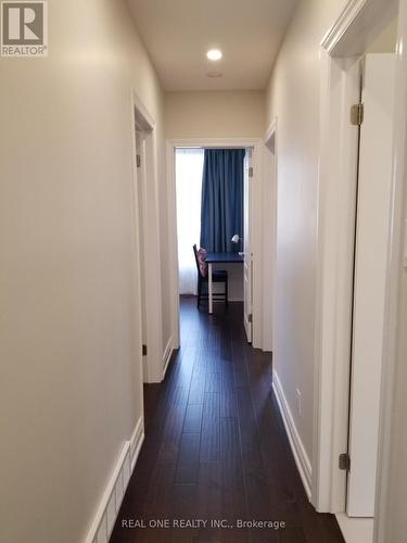 Hallway 1 - 26 Applefield Drive, Toronto, ON - Indoor Photo Showing Other Room