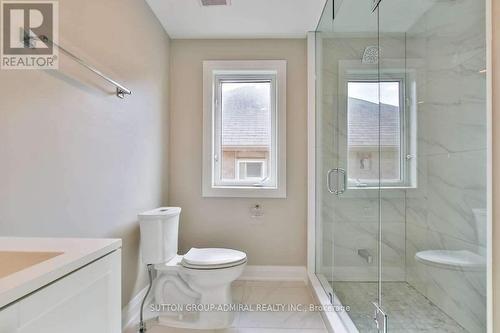 99 Maple Sugar Lane, Vaughan, ON - Indoor Photo Showing Bathroom