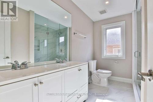 99 Maple Sugar Lane, Vaughan, ON - Indoor Photo Showing Bathroom