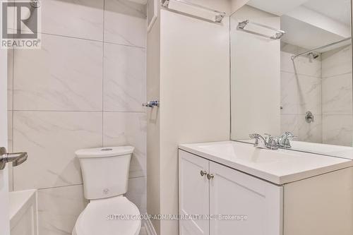 99 Maple Sugar Lane, Vaughan, ON - Indoor Photo Showing Bathroom