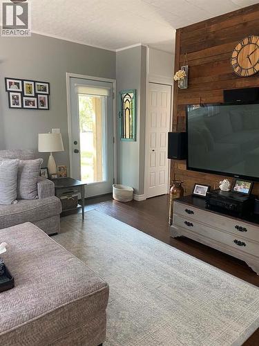 26 Brigden Road, Sombra, ON - Indoor Photo Showing Living Room